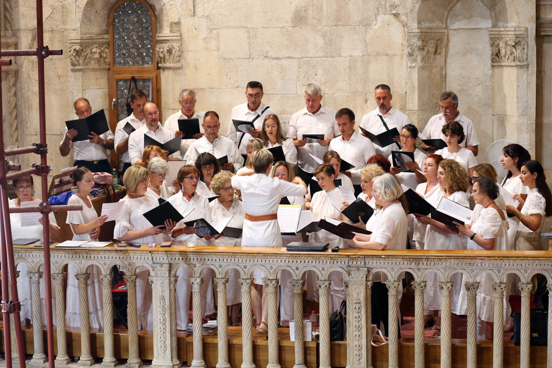 U katedrali održan koncert 'Sv. Jakovu na dar'