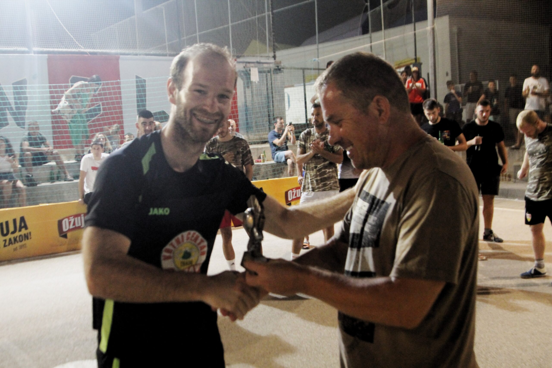 Pobjednik spektakla osme 'Martinele' jezerska je ekipa 'Mini bar'