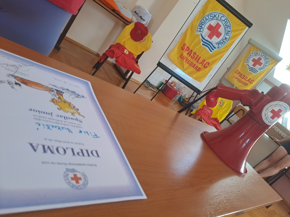 U Vodicama završen tečaj za junior spasioce za učenike sedmih i osmih razreda