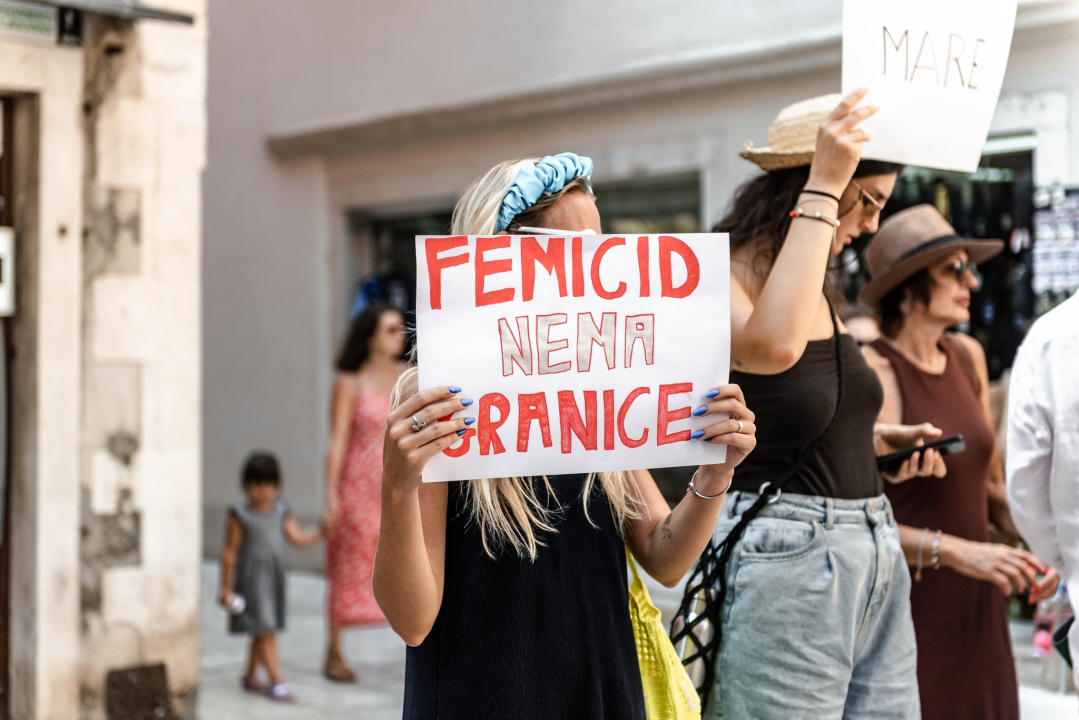 Šibenčanke se priključile prosvjedu protiv femicida: 'U Hrvatskoj je u zadnjih 20 godina ubijeno 400 žena'