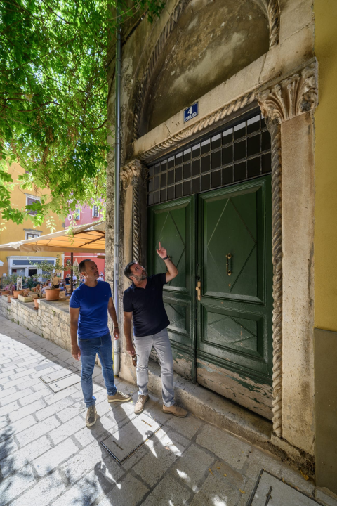 Društvo Juraj Dalmatinac obnavlja još jedan gotički portal u gradu