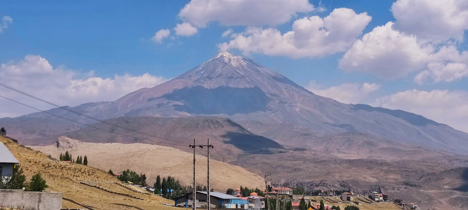Petnaest planinara iz Šibenika krenulo u osvajanje najvećeg vrha u Iranu: Njih devetero je uspjelo!
