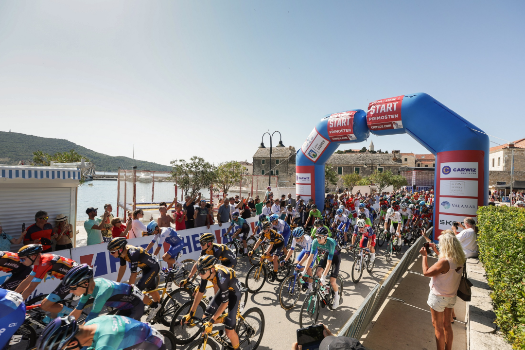 Elia Viviani pobjednik je prve etape CRO Racea 2023. 