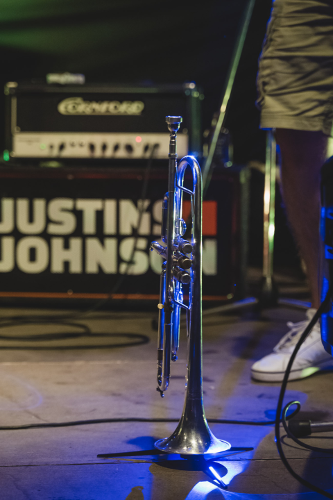 Dino Jelusić zatvorio ‘Bablje ljeto’ u Šibeniku, pogledajte atmosferu s koncerta