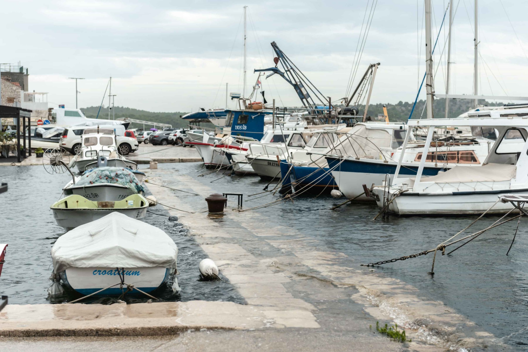 Kiša, jugo, plima: Dio Doca opet pod morem