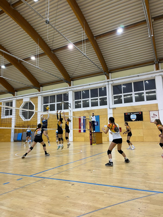 Odbojkašice Vodica slavile na domaćem terenu u 1B ligi 