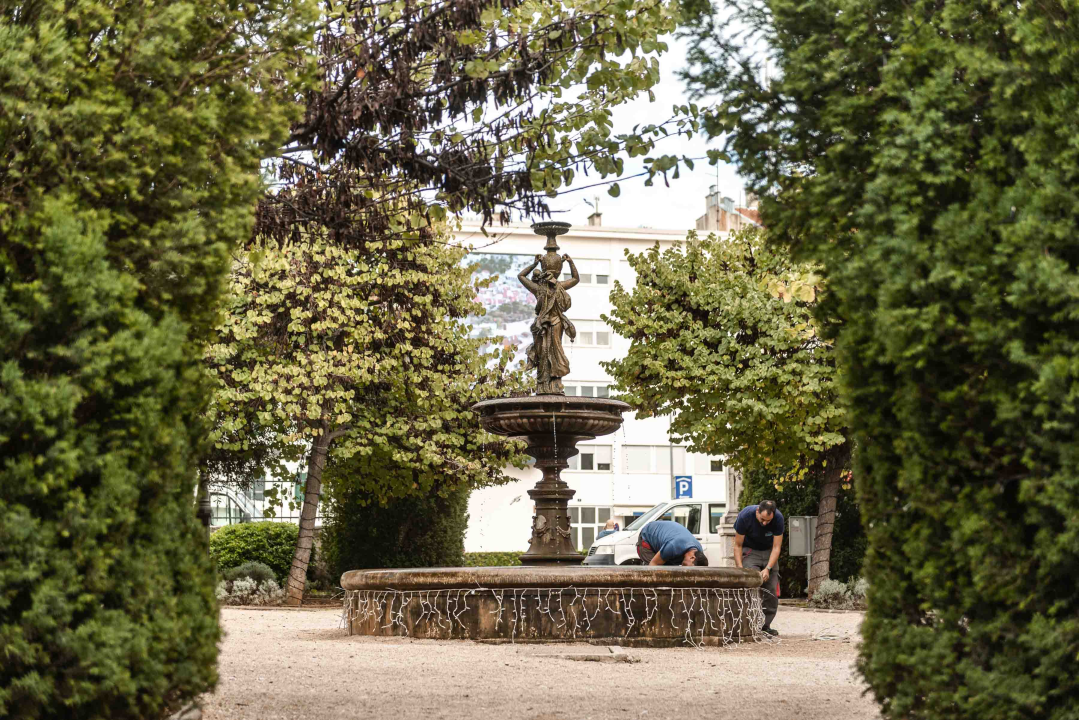 Započinje blagdansko ukrašavanje grada: Ukrasi se postavljaju na tri lokacije  