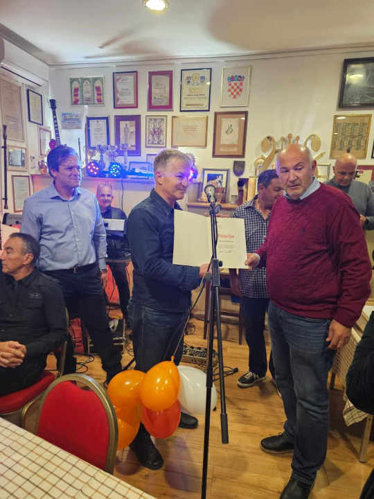 Denis i Neven pola stoljeća dio su Šibenske narodne glazbe: 'Jednom glazbar, uvijek glazbar'