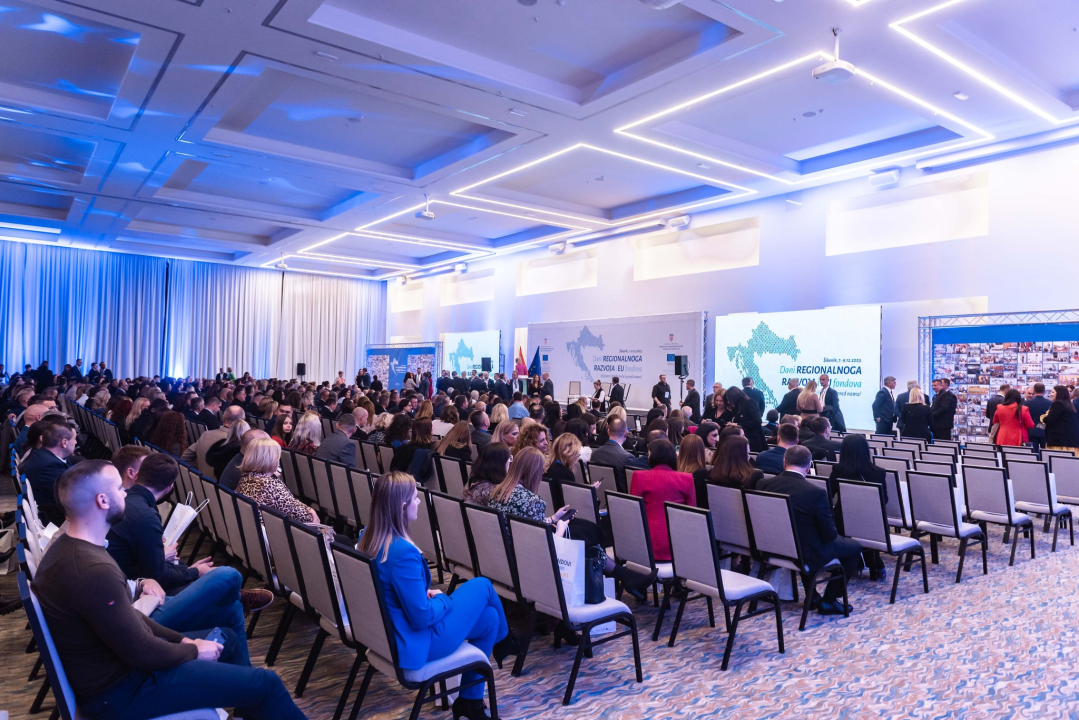 Premijer Plenković posjetio Šibenik: Sastao se s gradonačelnikom Burićem i sudjelovao na svečanosti u Solarisu 