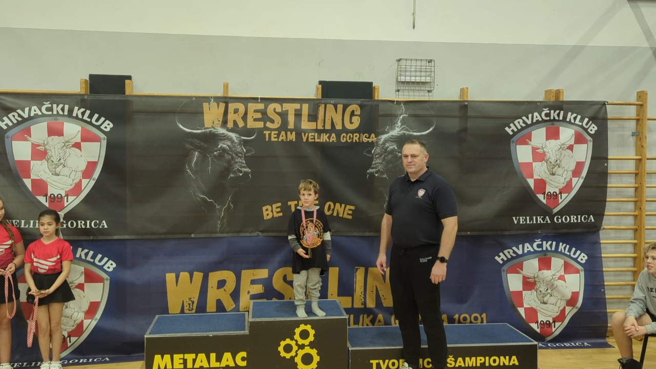 Zlatni vikend za šibenske hrvače: Medaljama se okitili Višnjić, Bulat, Erceg i Nakić