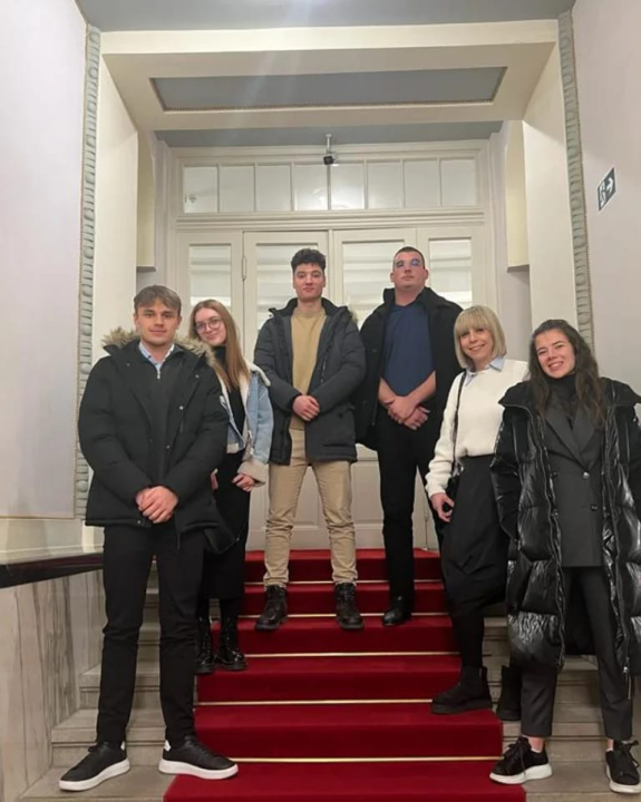 Šibenski gimnazijalci sudjelovali u raspravama u Kući Europe