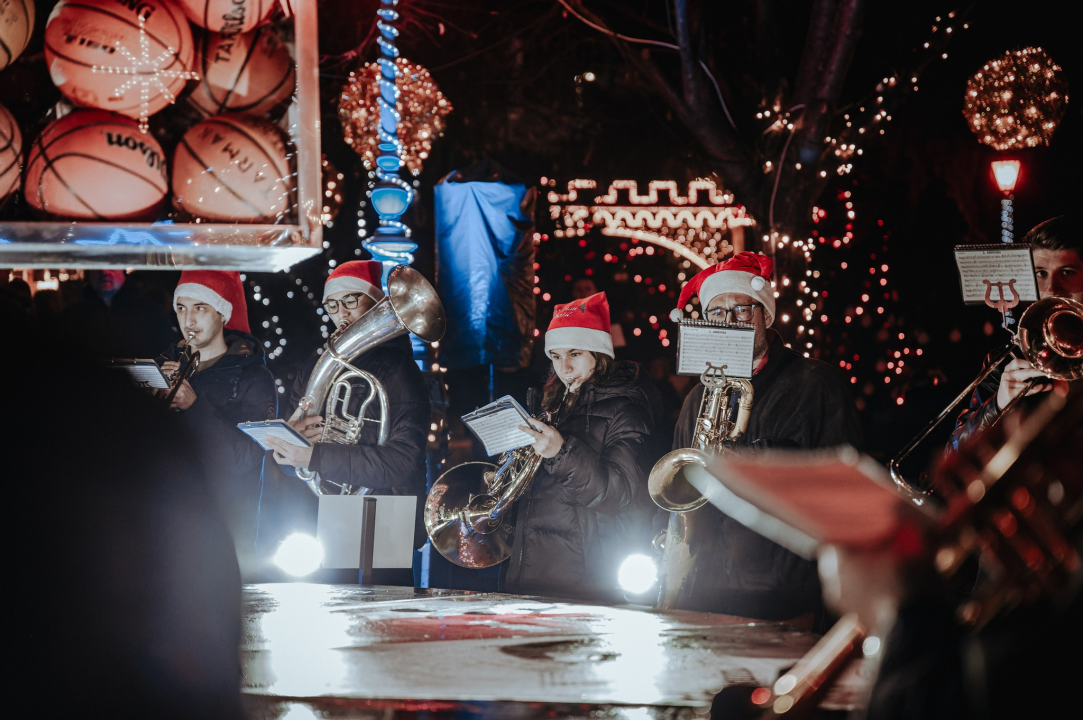 Šibenska narodna glazba promenadom razveselila Šibenčane