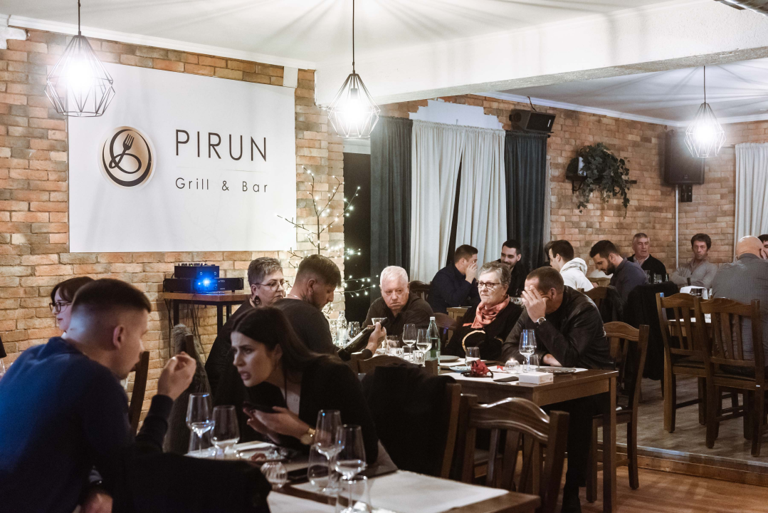 Posjetite novootvoreni Pirun Grill &amp; Bar i uživajte u sočnim jelima s roštilja! 