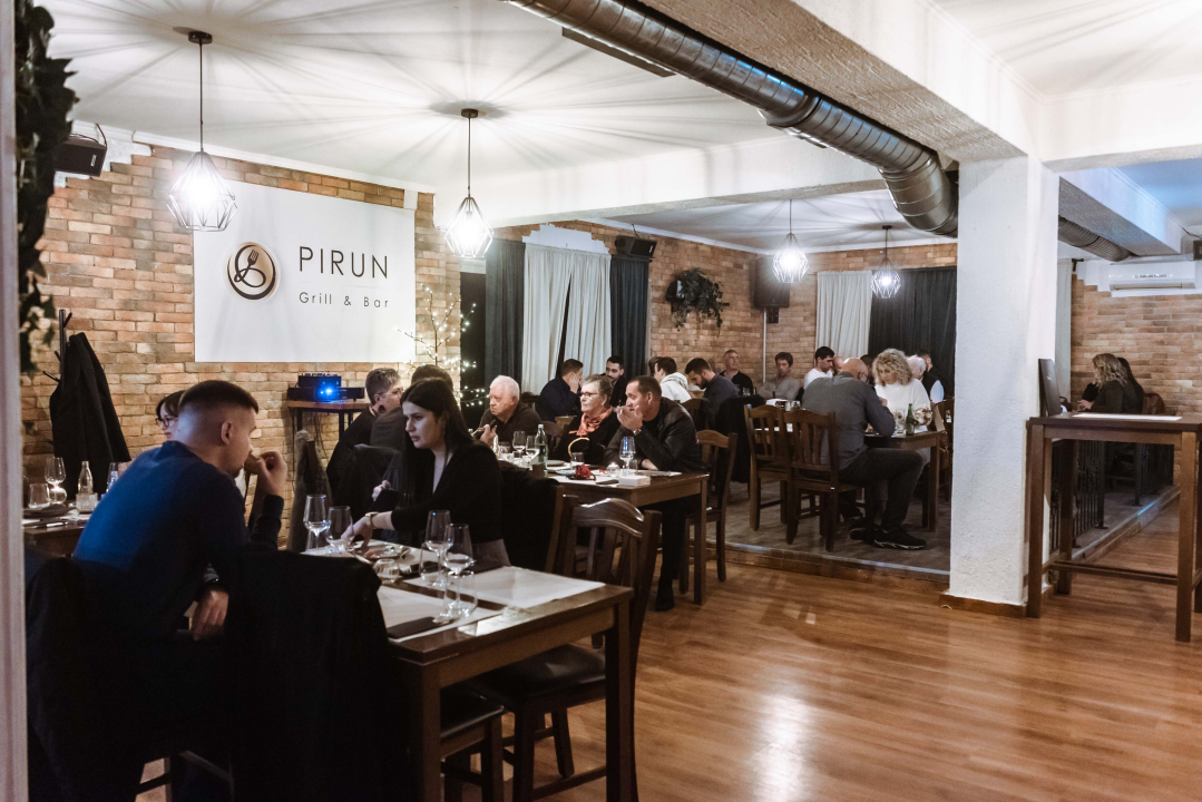 Posjetite novootvoreni Pirun Grill &amp; Bar i uživajte u sočnim jelima s roštilja! 