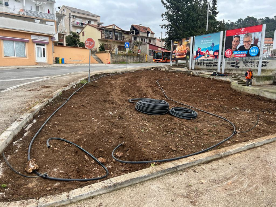 Zeleni grad uređuje površine u Crnici