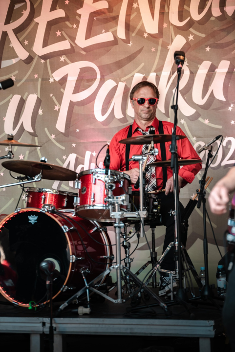 'Jedinstveni spoj starosti i neiskustva': Teke Yeke rasplesali sve u Parkiću 