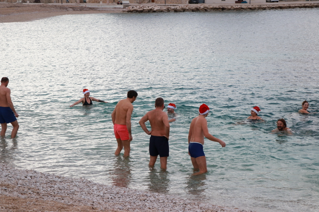 Novogodišnja banjada u Primoštenu