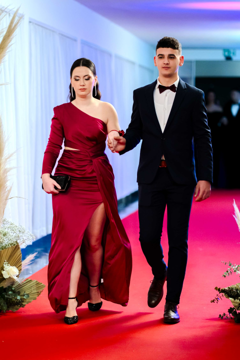 Zavirite na blještavi maturalni ples Ekonomske škole Šibenik (1)