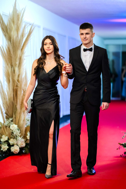 Zavirite na blještavi maturalni ples Ekonomske škole Šibenik (2)