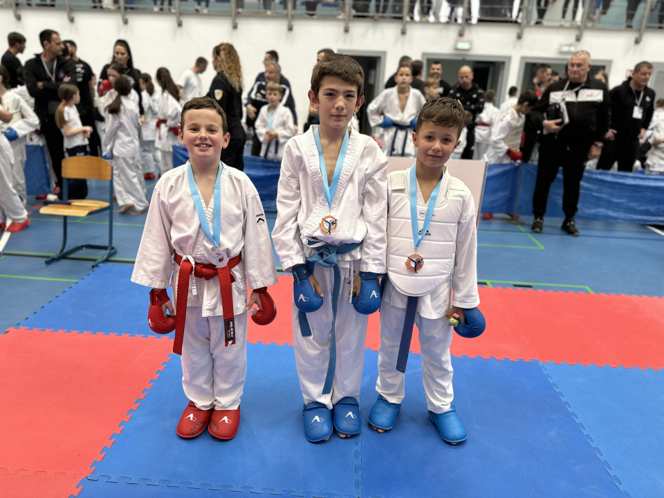 Karate klub Murter osvojio 13 medalja na Kupu Jadrana