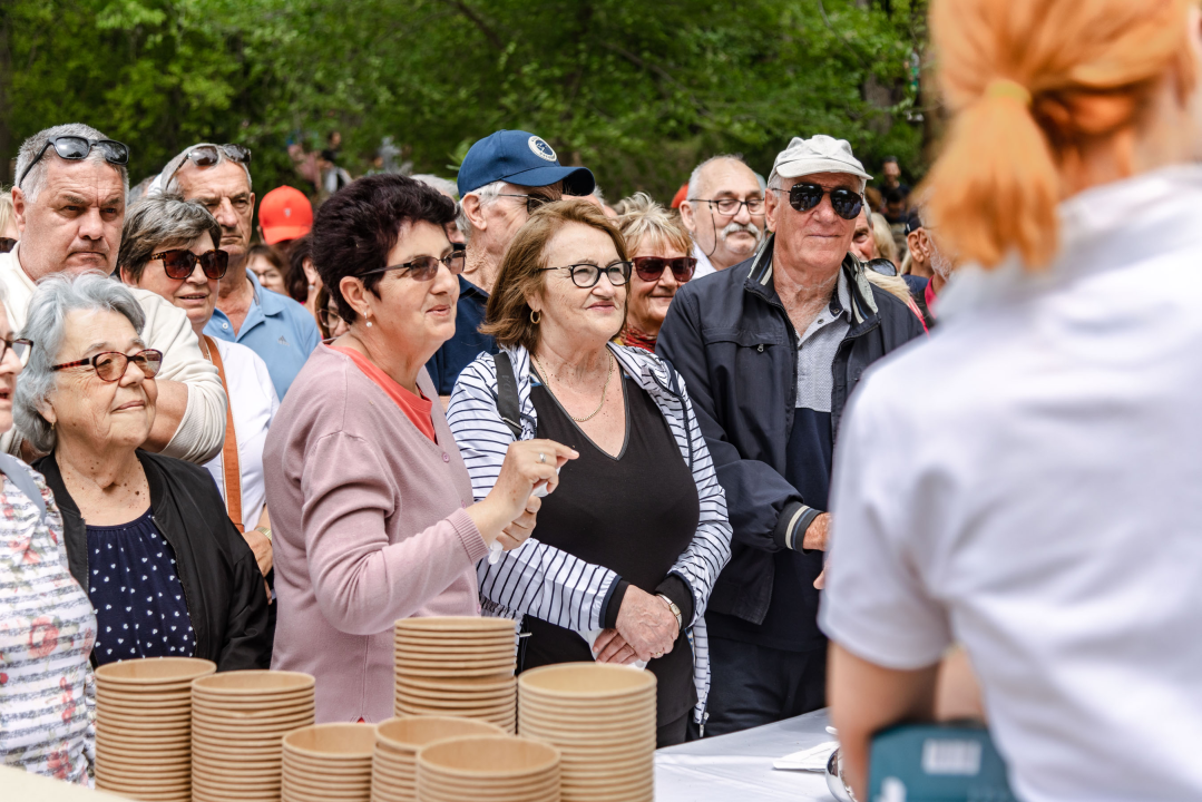 Uz podjelu graha u NP Krka obilježen Praznik rada: 'Moramo kontinuirano raditi na poboljšanju radničkih prava' 