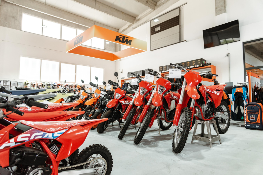 Najveći izbor motocikala i ATV vozila očekuje vas u prodajno-servisnom centru ATH Moto Šibenik!