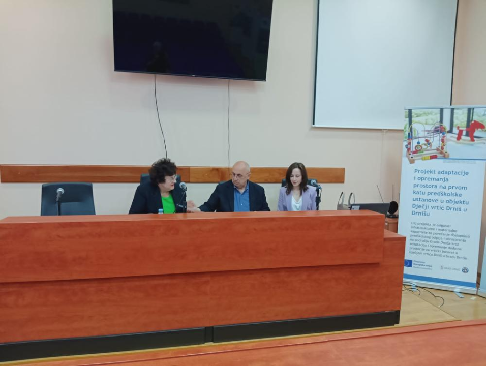 Grad Drniš mladim obiteljima pomaže u rješavanju stambenog pitanja