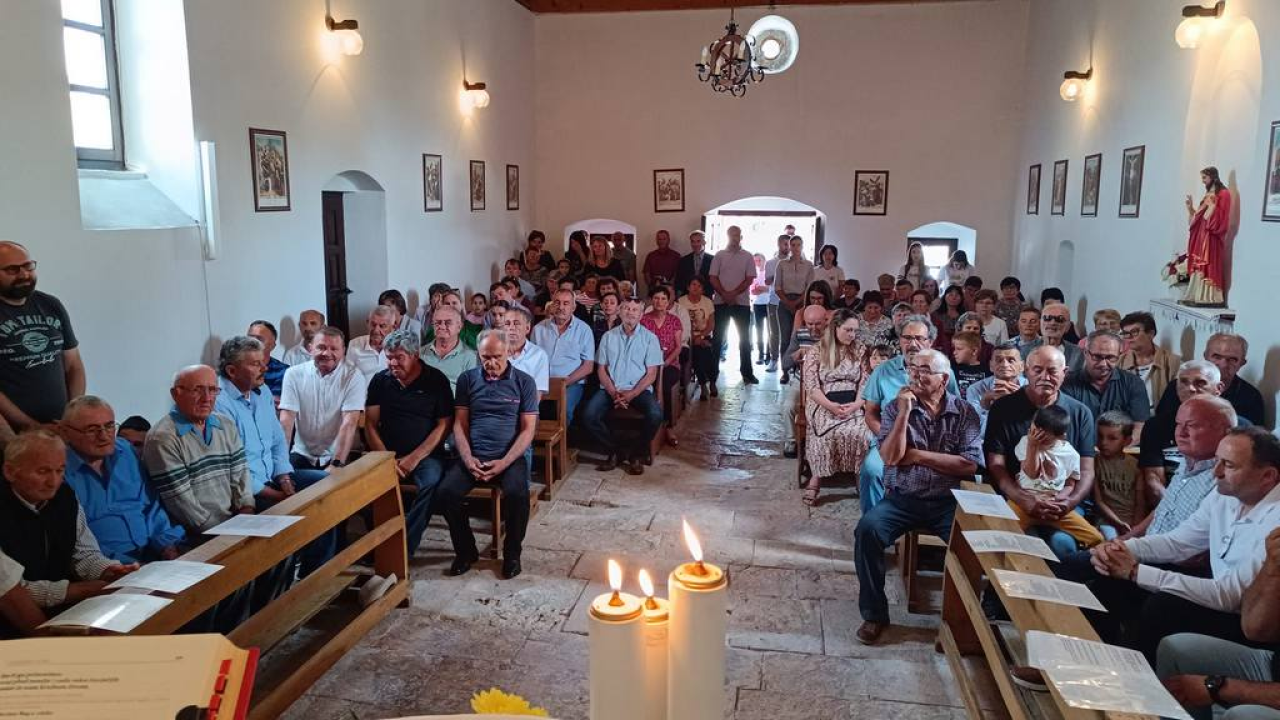 Svečanim misnim slavljem proslavljen blagdan Tijelova u Vukšiću