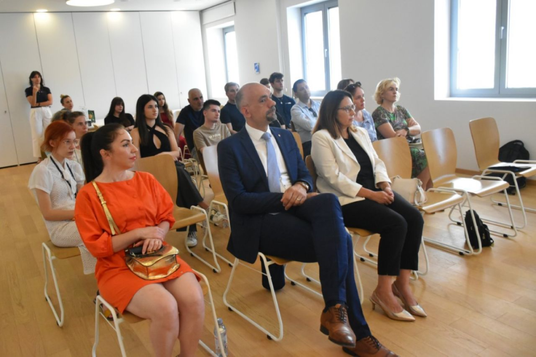 Najbolje na školskim natjecanjima Županija je nagradila iznosima od 100, 150 i 200 eura