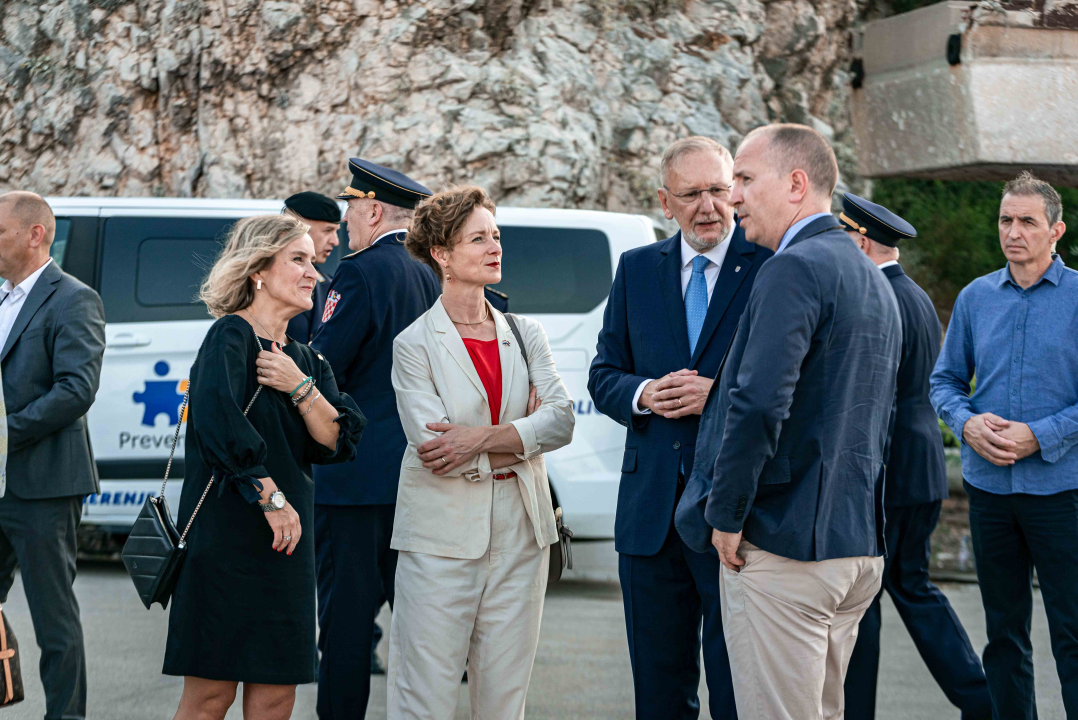 Na Martinskoj se okupili policajci, a Božinović poručio: 'Jedna smo od najsigurnijih zemalja na svijetu'