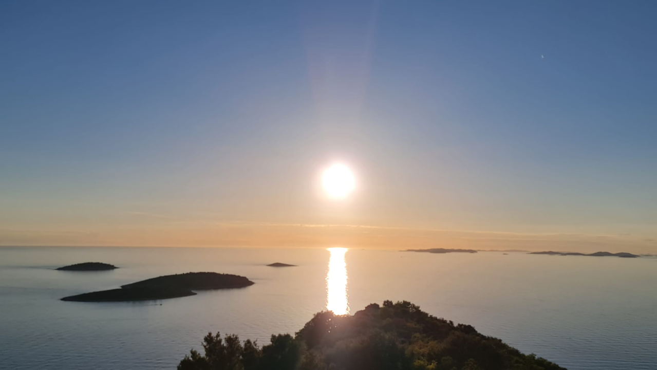 Predivni Primošten: Grad plaža, kamene čipke i vidikovaca za uživanje u zalascima sunca