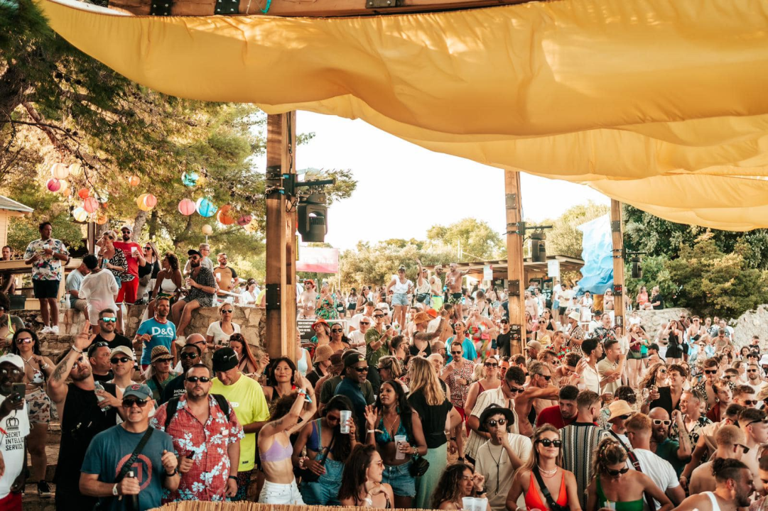 Počinje jedan od najpoznatijih svjetskih festivala - Defected u Tisnom