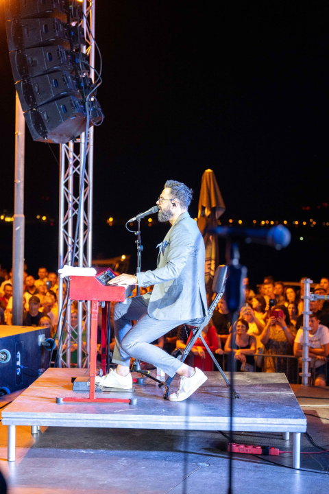 Vodička fešta okupila rekordan broj ljudi: Iće i piće, Mile Perkov, Fenixi, Spectrum i legendarni Petar Grašo