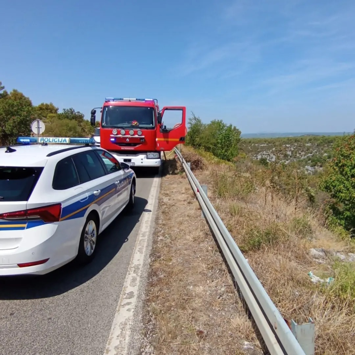 U prometnoj nesreći između Bilica i Tromilje smrtno stradao muškarac