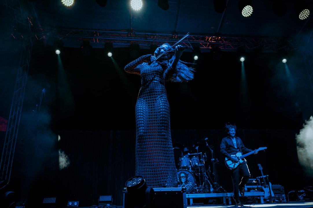 Silente ‘pronašli način’ i raspjevali rasprodanu tvrđavu sv. Mihovila 