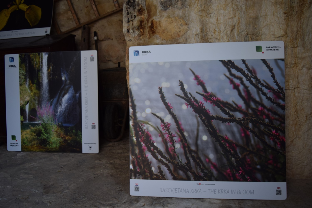 Na Skradinskom buku otvorena izložba 'Rascvjetana Krka'