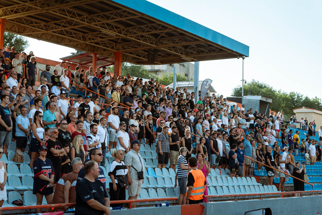 Američki nogomet na Šubićevcu vizualno zanimljiv, rezultatski ne: Madrid uvjerljiv protiv Hamburga