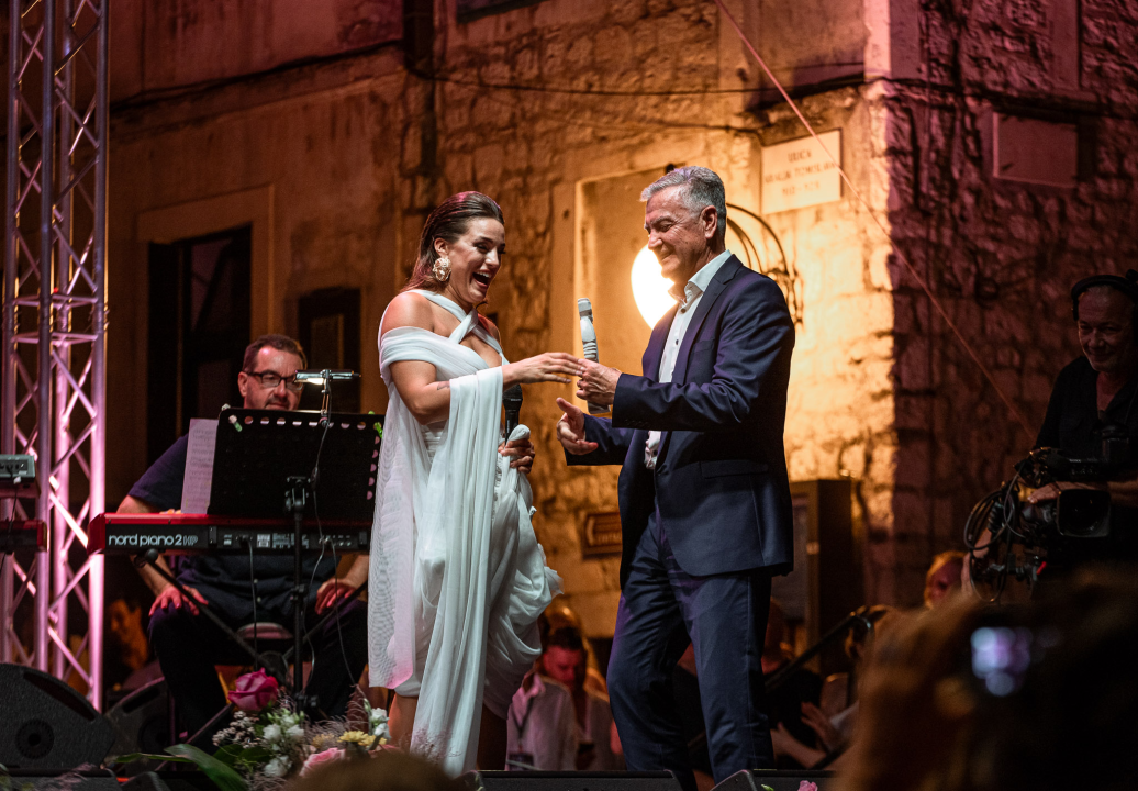 Duška Brčić-Šušak pobjednica Večeri dalmatinske šansone, Ibrica Jusić dobio nagradu za životno djelo