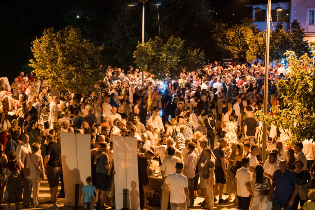 Velika fešta na 7. Međunarodnom festivalu pršuta u Drnišu