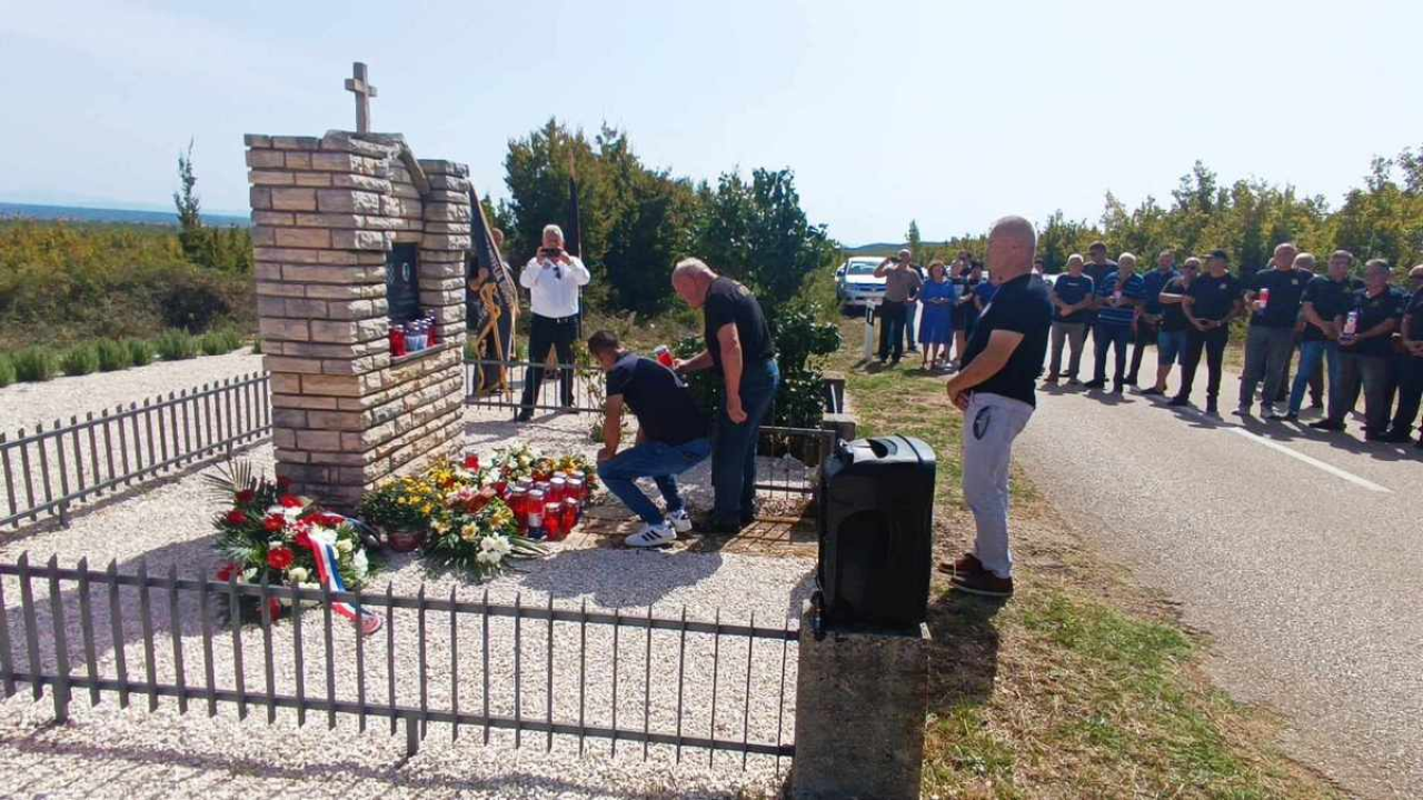 Obilježena 30. godišnjica pogibije hrvatskih  branitelja Tomislava Karduma i Šime Džepine 