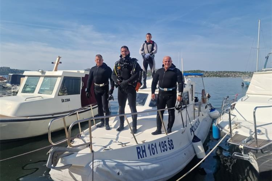 Šibenski policijski službenici tradicionalno sudjelovali u ekološkoj akciji čišćenja podmorja