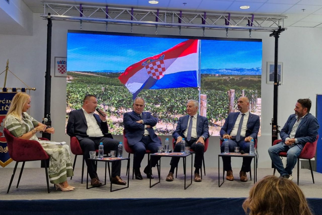 U Poličniku održana konferencija 'Demografija u fokusu', sudjelovao i župan Jelić