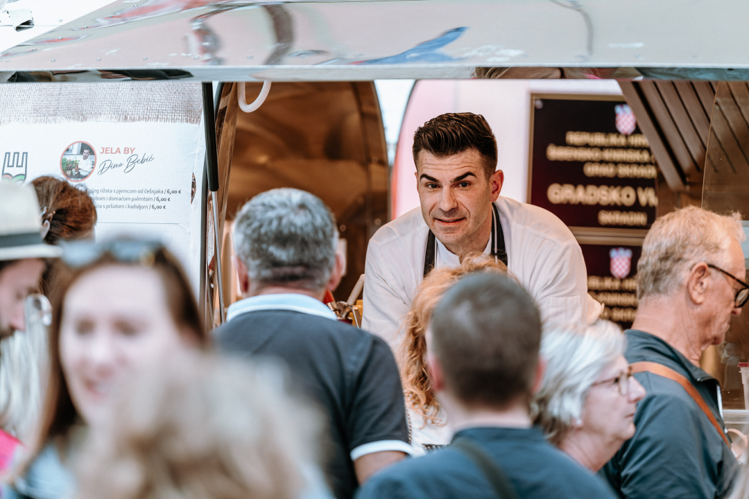 Održana druga eno-gastro manifestacija po redu 'Taste like... Skradin, Drniš, Bilice': Tradicionalna jela na moderan način