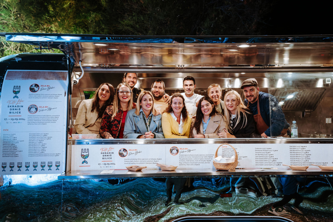 Održana druga eno-gastro manifestacija po redu 'Taste like... Skradin, Drniš, Bilice': Tradicionalna jela na moderan način