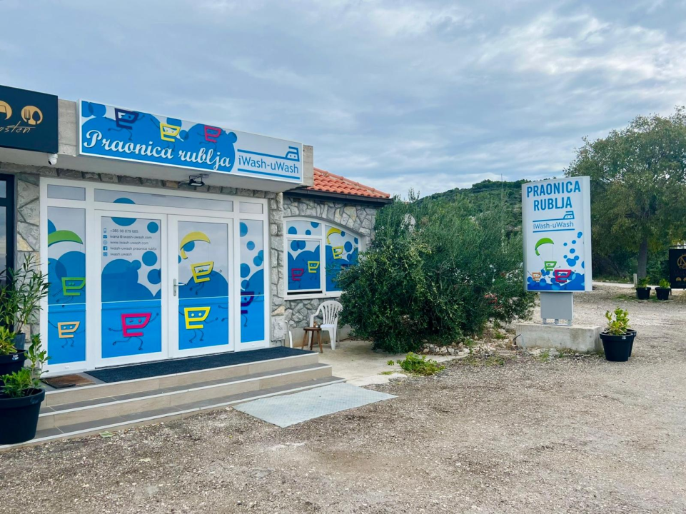 Poznata šibenska tvrtka iWash-uWash otvorila je svoju franšizu u Primoštenu 