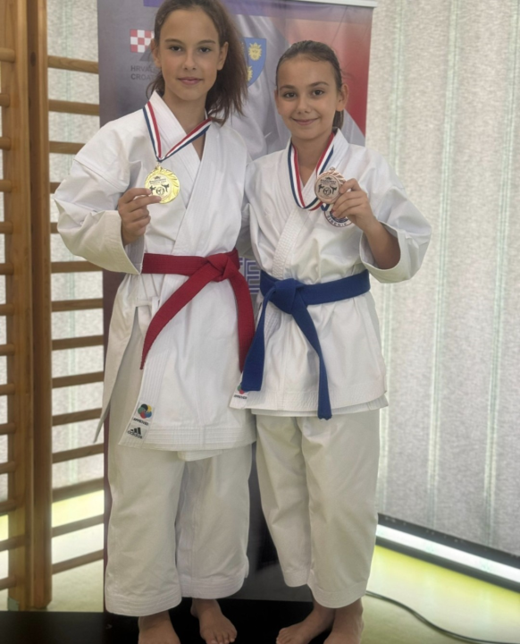 Karate klub Osvit iz Splita se vraća s 15 medalja, uz drugo ekipno mjesto u katama