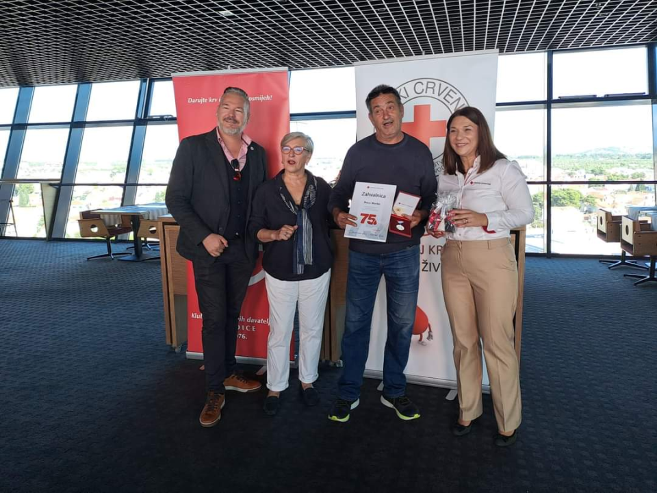 Vodičani Robert Pašara i Slavko Minčić po sto puta darovali krv