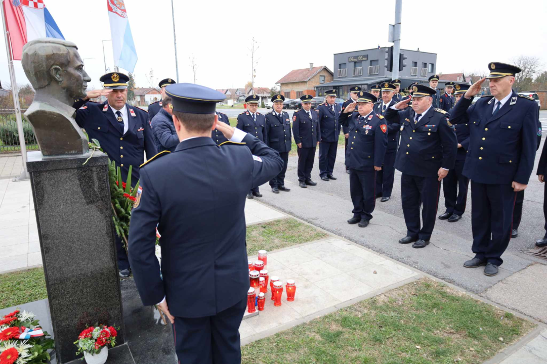 Vatrogasci u Vukovaru: Počast herojima i sjećanje na žrtve Domovinskog rata 