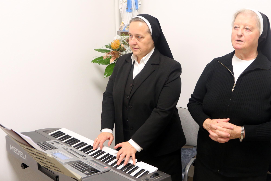 Biskup Rogić u Kninu blagoslovio novu bolničku kapelu