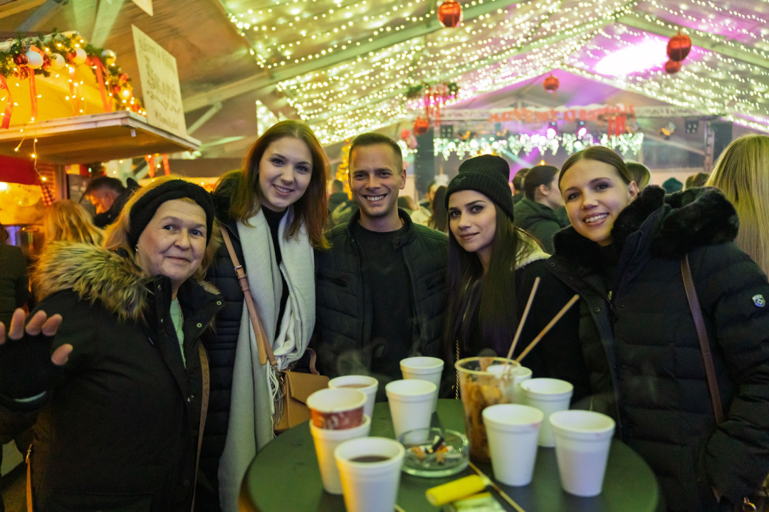 Vrhunska zabava uz Grupu Vigor na Kraljevskom Adventu